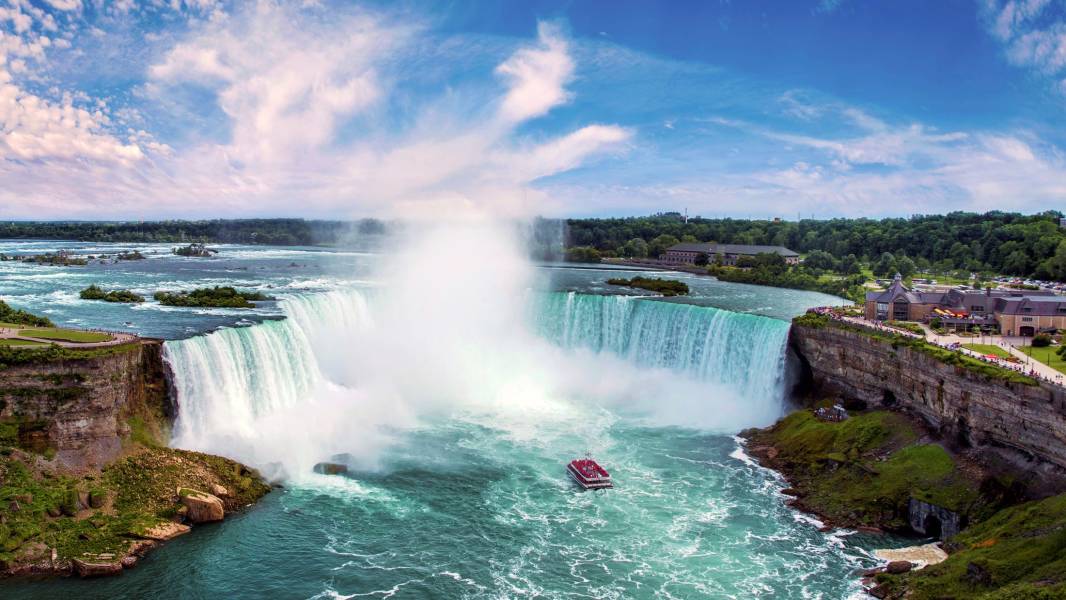 Voyage to the Falls, Hornblower Cruise