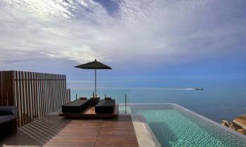 Pool villa