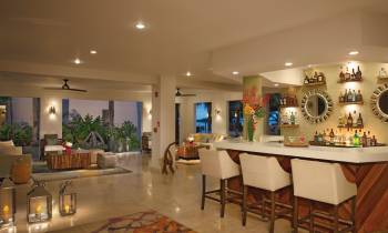 Harmony Lobby Bar