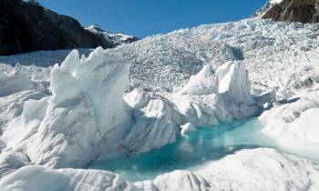 a snow covered mountain