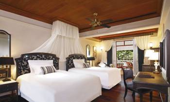 Deluxe Room Colonial Wing