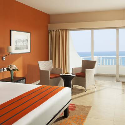 Deluxe Delight Sea View room