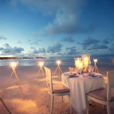 Private dining on the beach