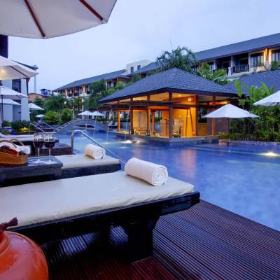 Pool Access Room