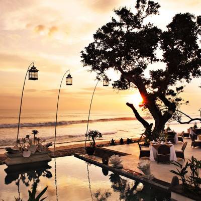 Romantic Sanje Lounge
