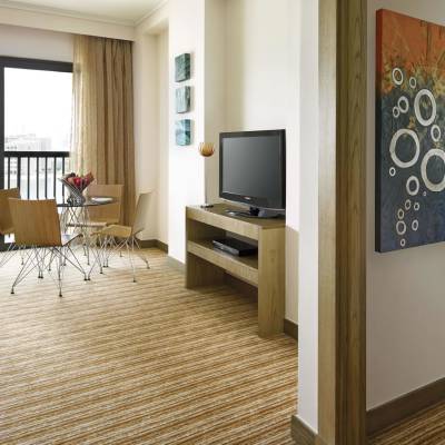 Traders Deluxe Suite