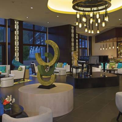 Rendezvous bar