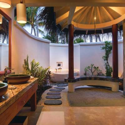 Deluxe Beach Villa With Pool