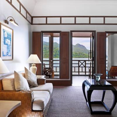 Executive Sea View Suite