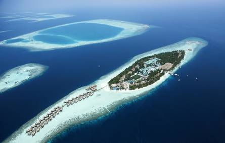 Vilamendhoo Island Resort and Spa