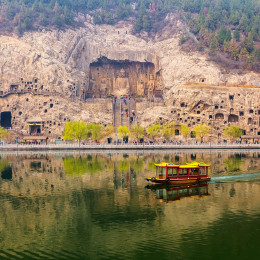 History of China - Longmen Grottoes in Luoyang
