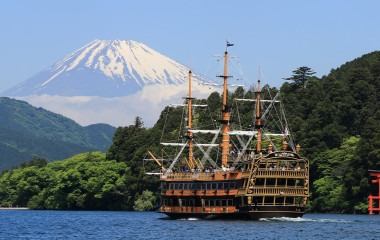 Enchanting Travels Japan Tours Hakone The Hakone Sightseeing Cruise (Hakone Pirate Ship) sails on the Ashinoko Lake with Mt. Fuji