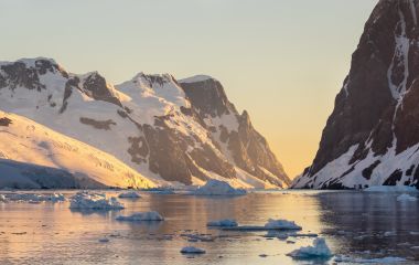 Lemaire Channel Antarctic Peninsula, Antarctica