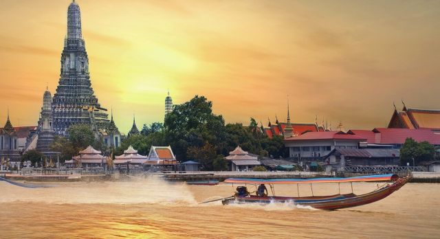 Bangkok bei Sonnenuntergang