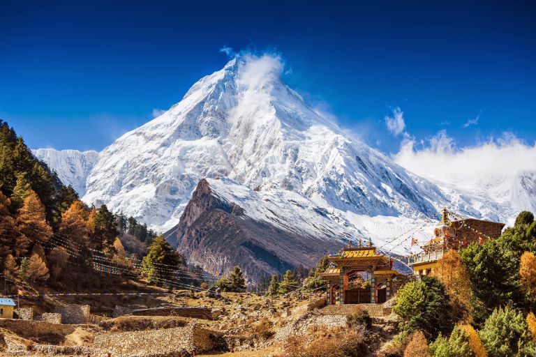 Erleben Sie auf Ihrer Nepal Rundreise imposante Bergwelten - Ausblick auf den Himalaya