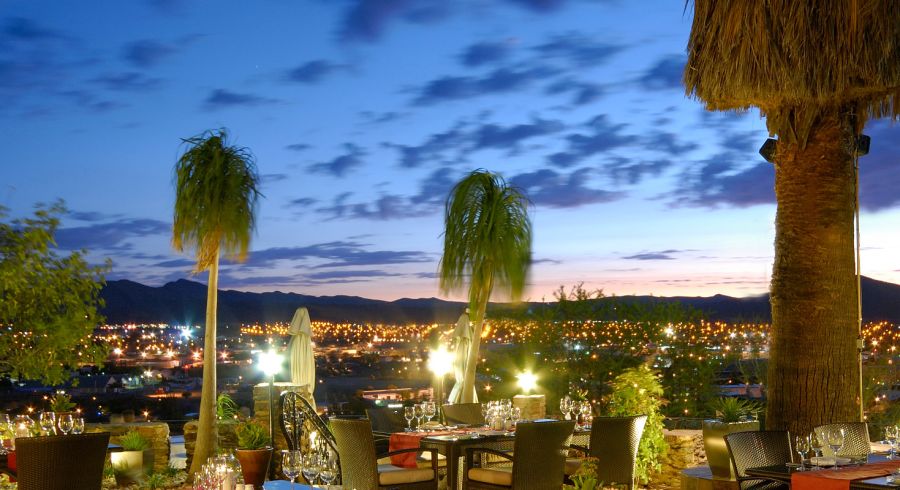 Ausblick auf Windhoek bei Nacht