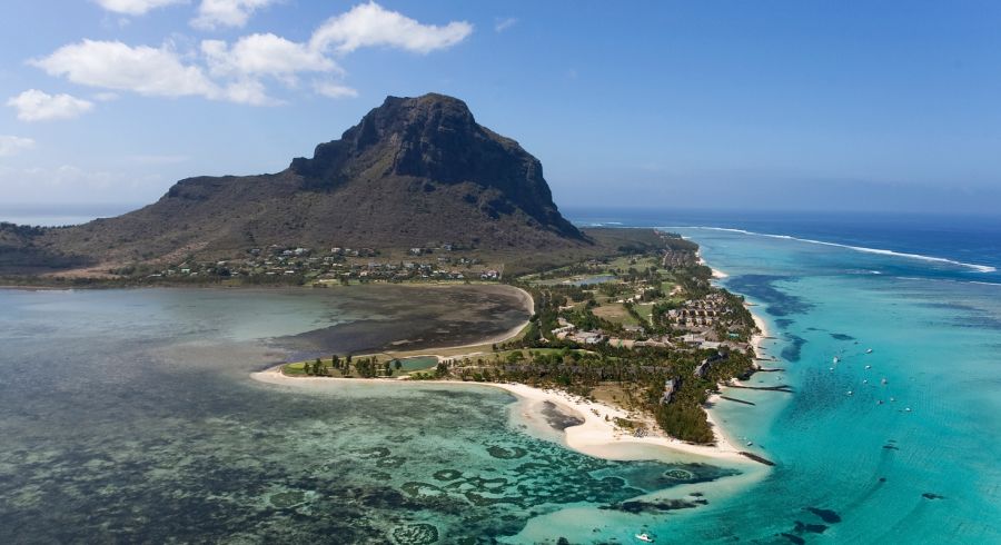 Luftaufnahme der Insel Mauritius mit ihren Stränden