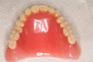 20192 z0ru12 - Eugenol