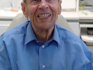 Gériodontologie 91 ans sourire final w9f91w - Eugenol