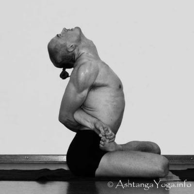 10a supta vajrasana vinyasa in hltido - Eugenol