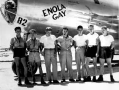 250px b 29 enola gay w crews lelqco - Eugenol