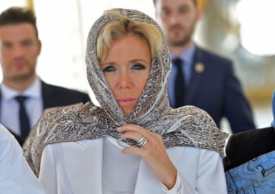 Brigitte macron voilee a la grande mosquee cheikh zayed d abu dhabi le 9 novembre 2017 vj6bgg - Eugenol