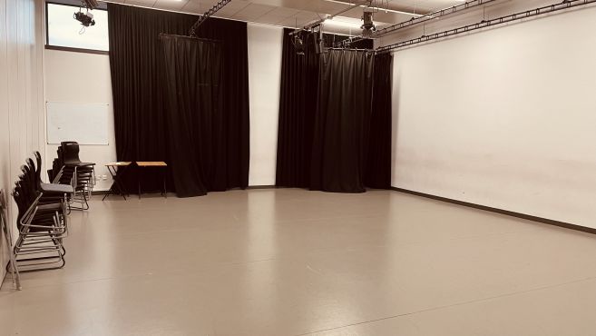 Studio 2