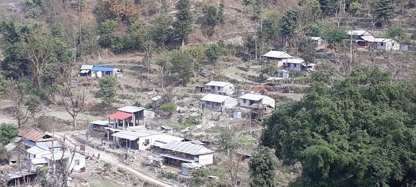 ऋण काढेर दशैँ मनाउँदै चेपाङ समुदाय