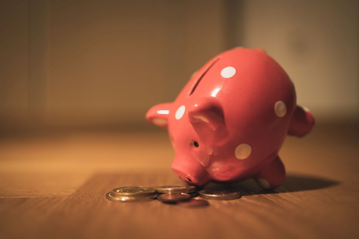 Geld im Alltag sparen: Diese 10 Tipps helfen dabei!