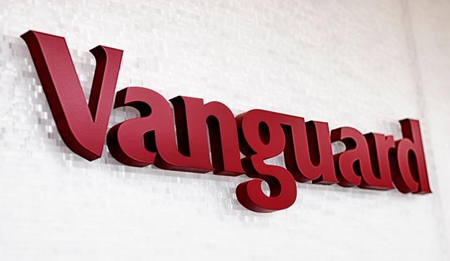 Vanguard Portfolio Tracker (2025 Guide)