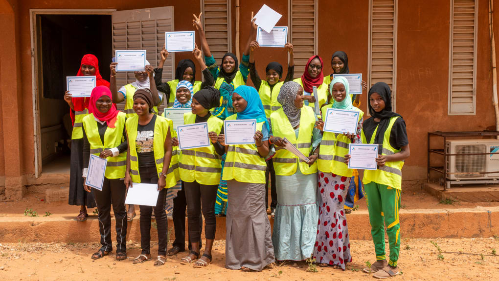 Female students at Collège Hampaté Bâ. Copyright: Grant Smith