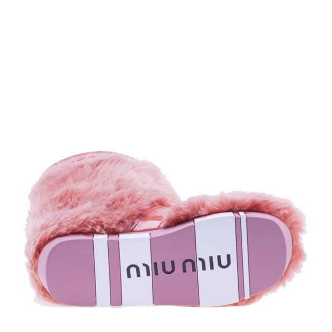 Miu Miu Fur Boots展示图