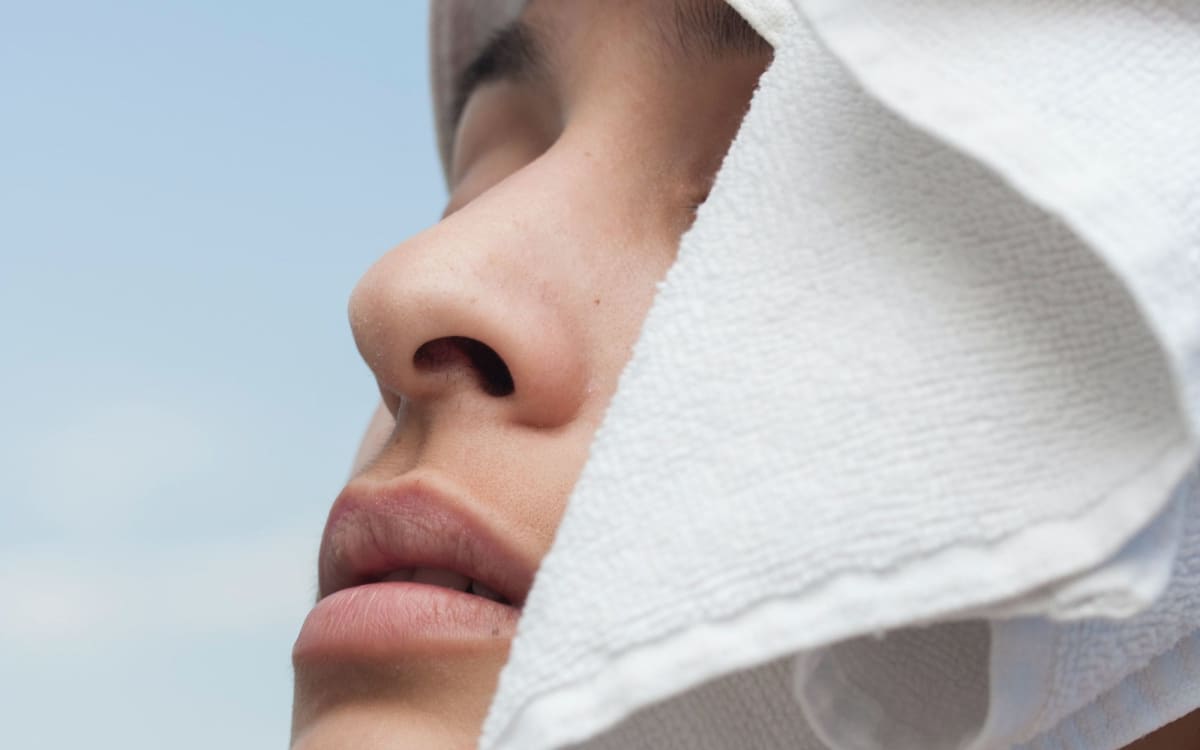 Әуесқойдан кейін сперматозоидпен жабылған киска