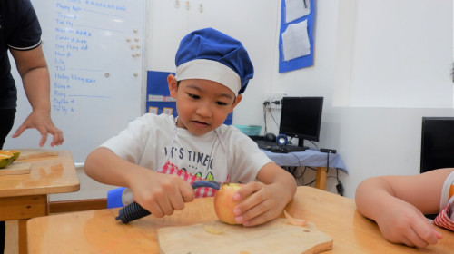 Nghệ thuật cắt gọt và trình bày hoa quả