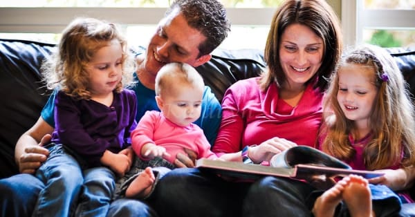 10 bí quyết đọc sách cùng con hiệu quả