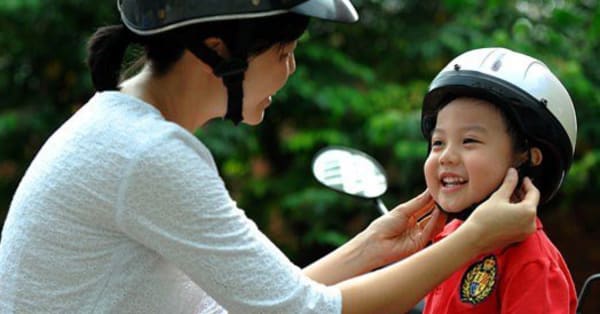 Những lưu ý và kĩ năng cần thiết khi cho trẻ tham gia giao thông