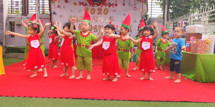 GIÁNG SINH AN LÀNH TẠI MẦM NON KID'S WORLD