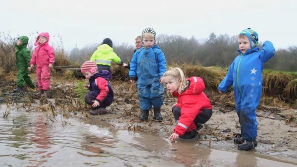 TRẺ SẼ THÔNG MINH HƠN NẾU BỐ MẸ ÁP DỤNG NHỮNG VIỆC NÀY TỪ 6 THÁNG TUỔI