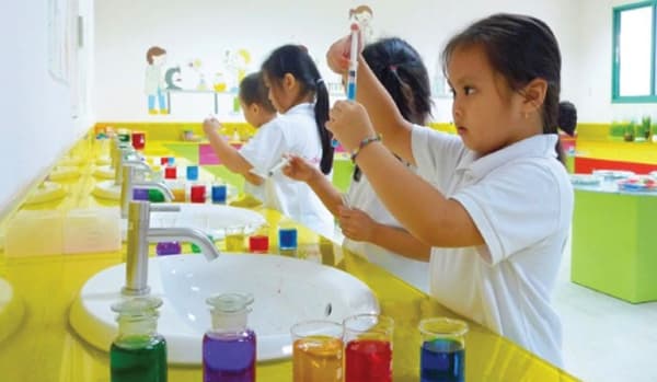 THÍ NGHIỆM KHOA HỌC VUI TẠI NHÀ CHO TRẺ MẦM NON (PHẦN 1)