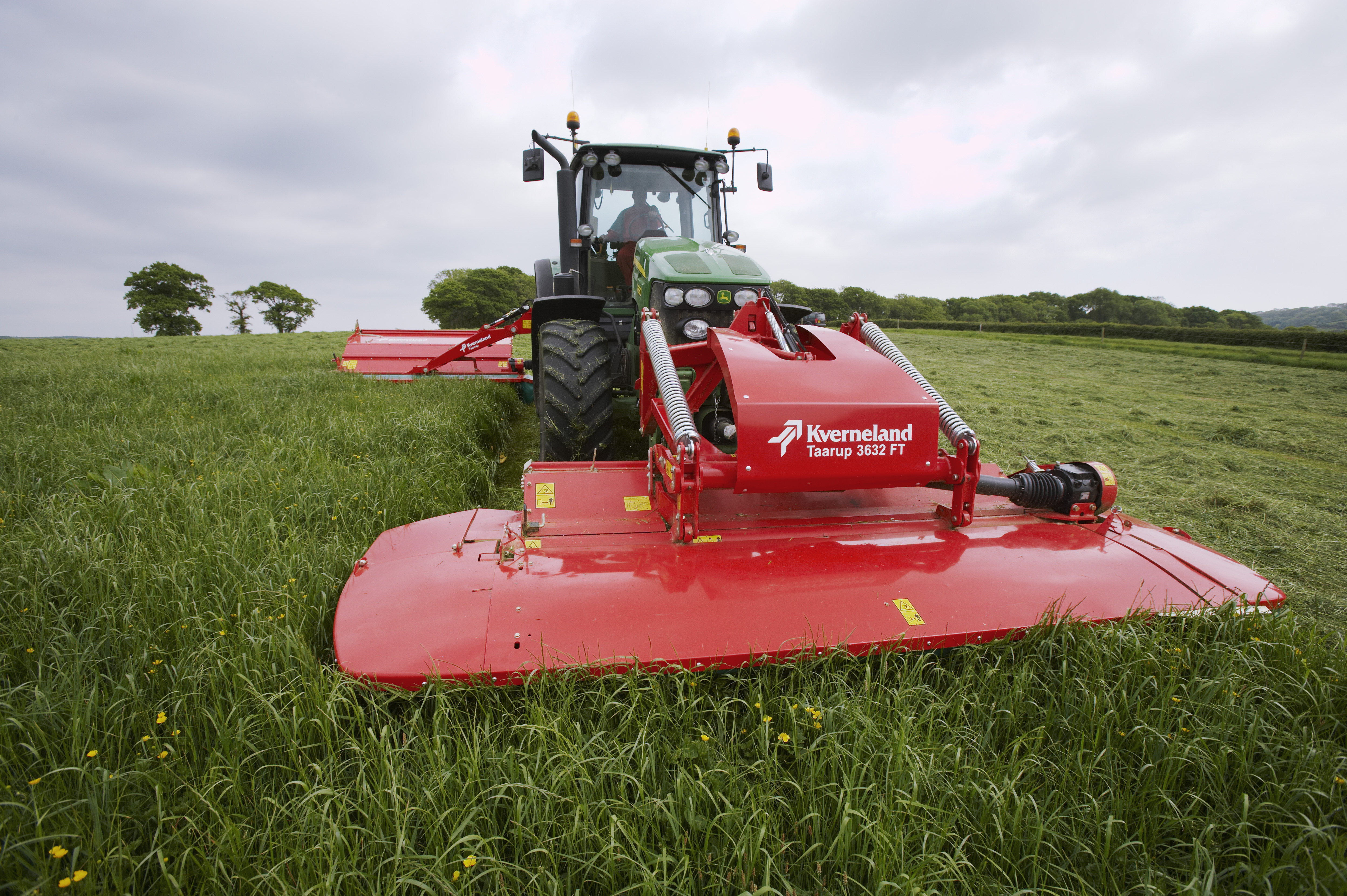 Kverneland 3600 FT FN FR versatile, innovative suspension system