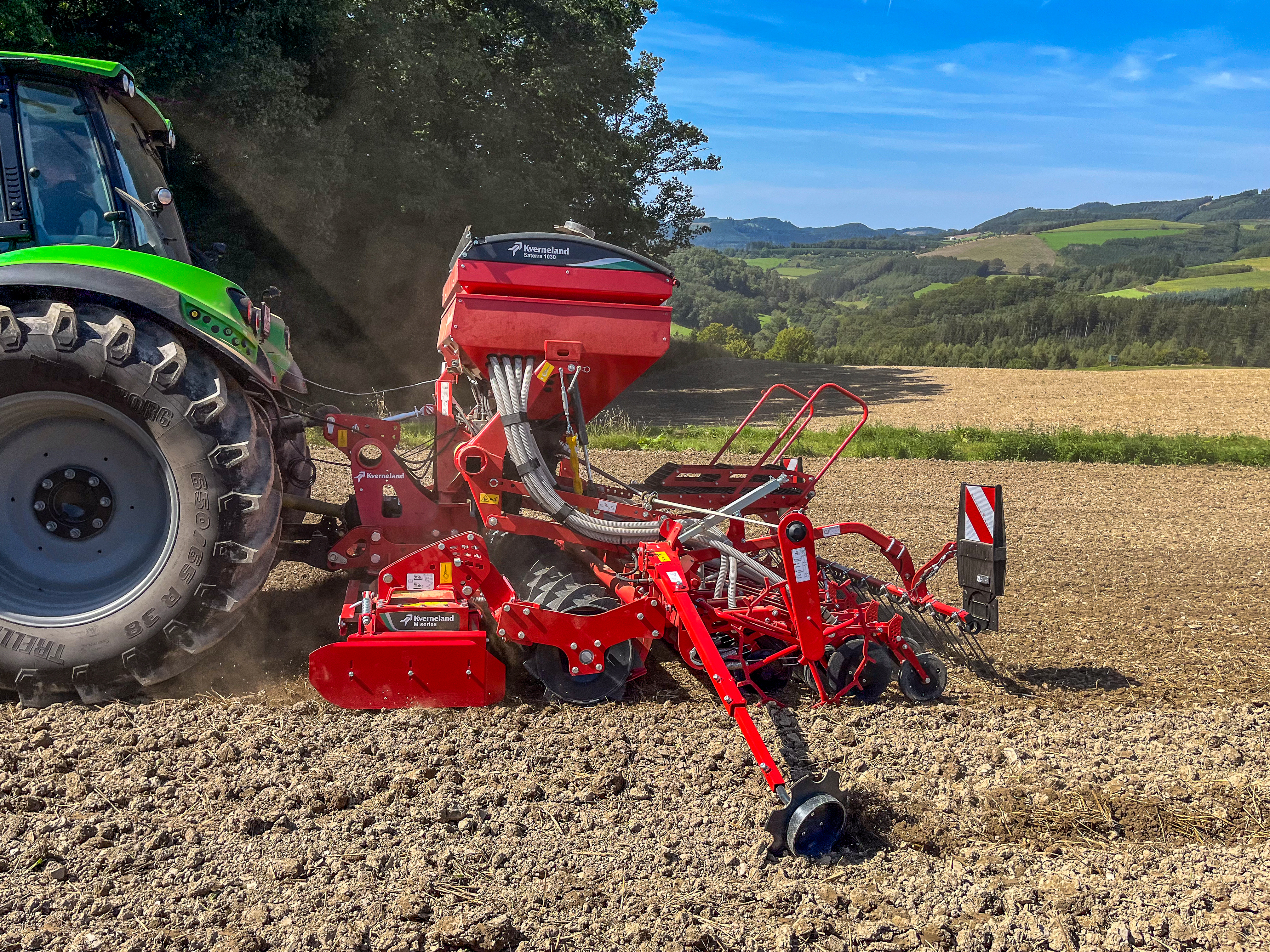Kverneland-Saterra_3m-field-1025.jpg