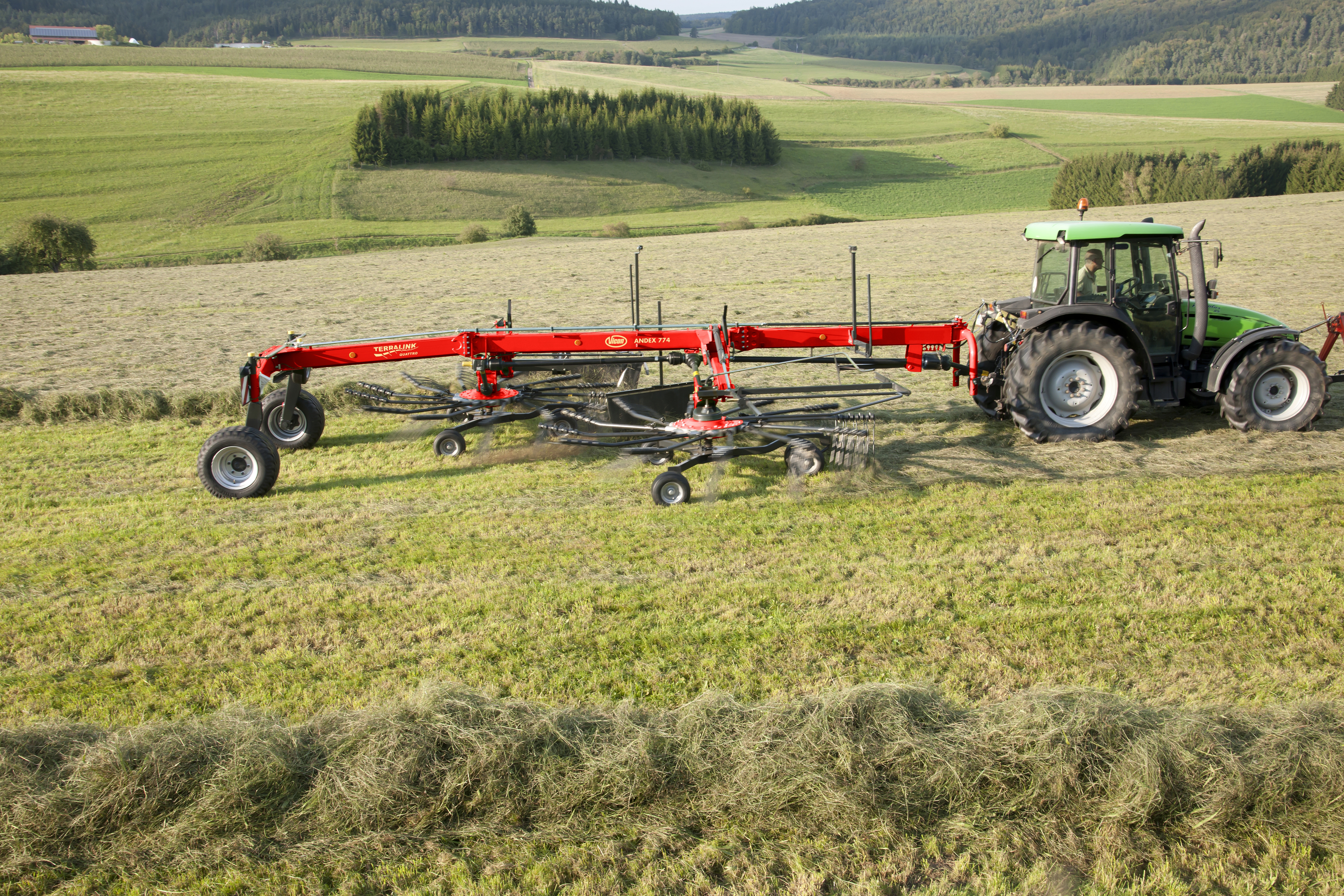 Double Rotor Rakes - VICON ANDEX 774, great maneuvreability and superb performance