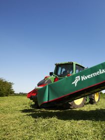 Kverneland 2800 M, Centre mounted disc mower, tractors with 40 hp