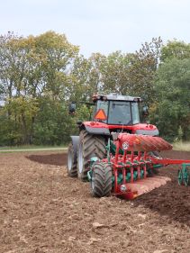 Kverneland Packomat, perfect seedbed while ploughing, kvernelands unique steel provides light and robust implement