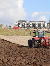 Kverneland Packomat, perfect seedbed while ploughing, kvernelands unique steel provides light and robust implement