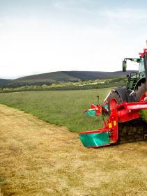 Mower Conditioners - Kverneland 5090 MT, butterfly mower with 9meter working width