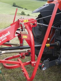 Kverneland 8460 - 8480, compact tedders for hay making