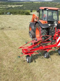 Kverneland 8460 - 8480, compact tedders for hay making