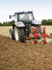 Reversible Mounted Ploughs - Kverneland ES-LS, unique steel treatment provides great life time and makes it easy in use during operation