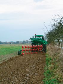 Kverneland Ecomat, tills soil efficient from 10-18cm. Increases quality in soil preparation and more economical